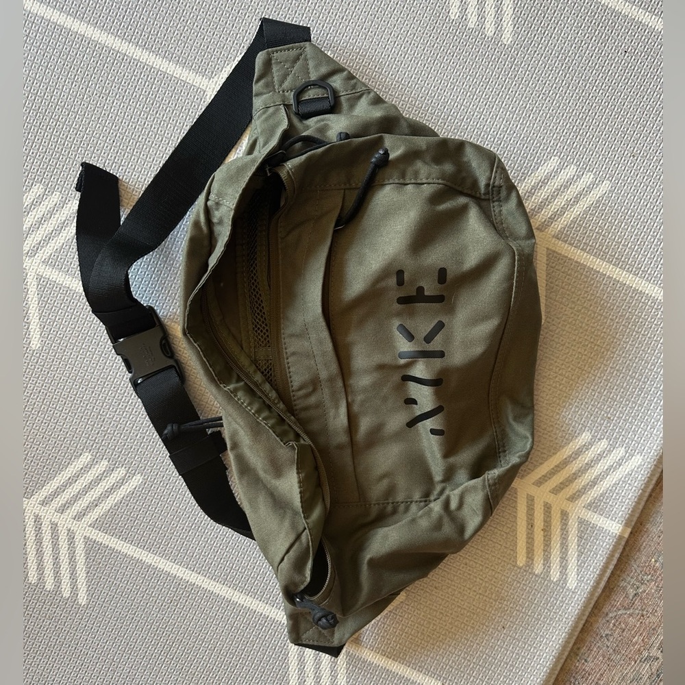 Nike sportswear banana shoulder bag